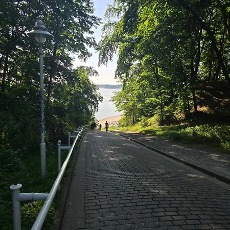 アパート Haus Lena